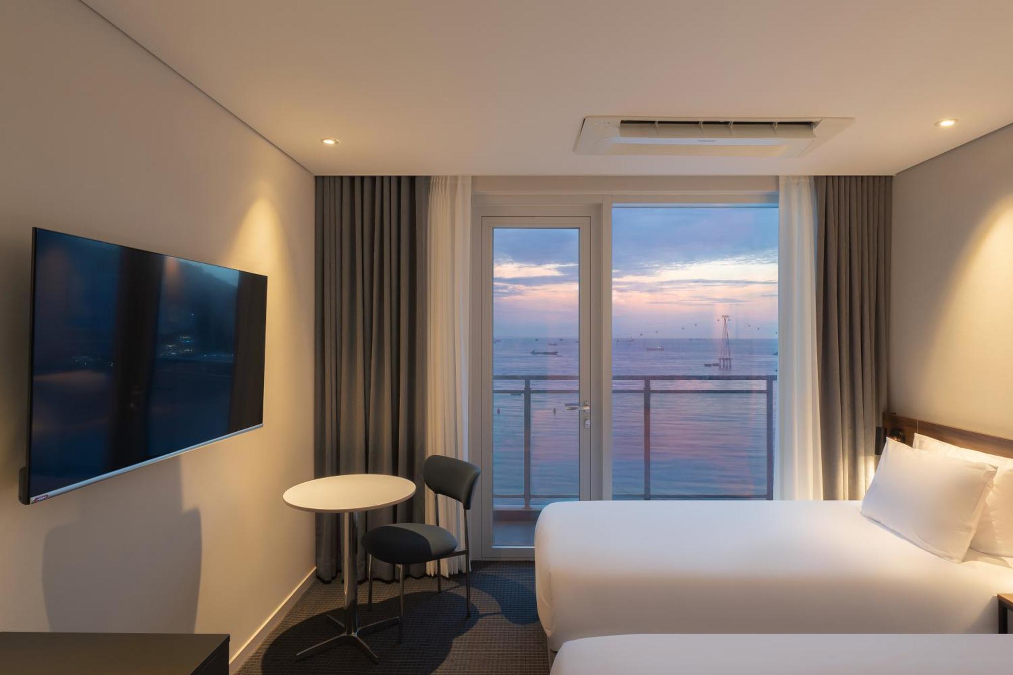 Urbanstay Busan Songdo Beach Экстерьер фото