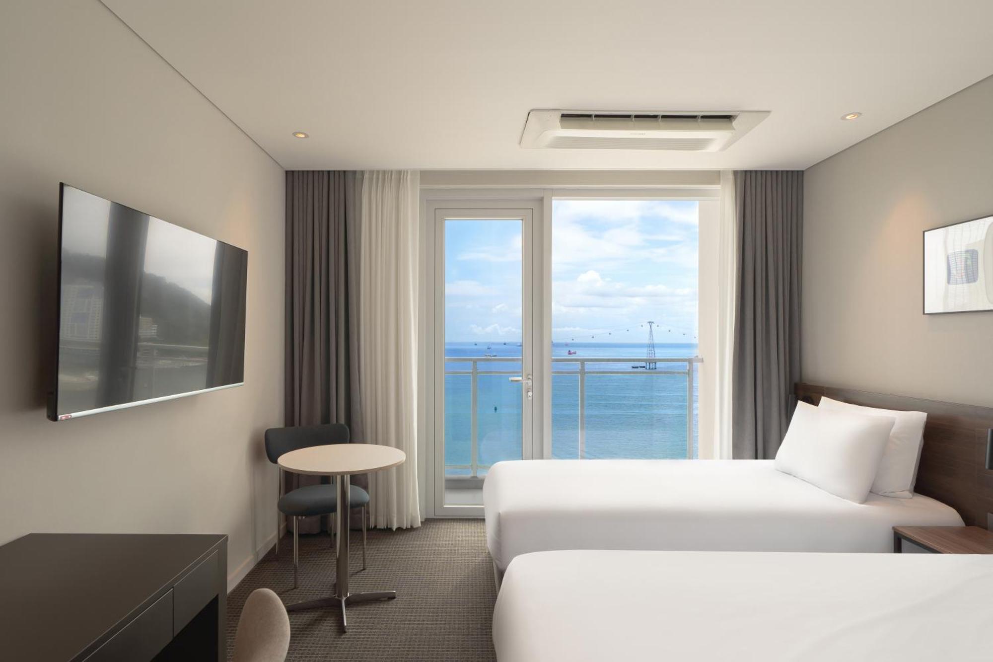 Urbanstay Busan Songdo Beach Экстерьер фото