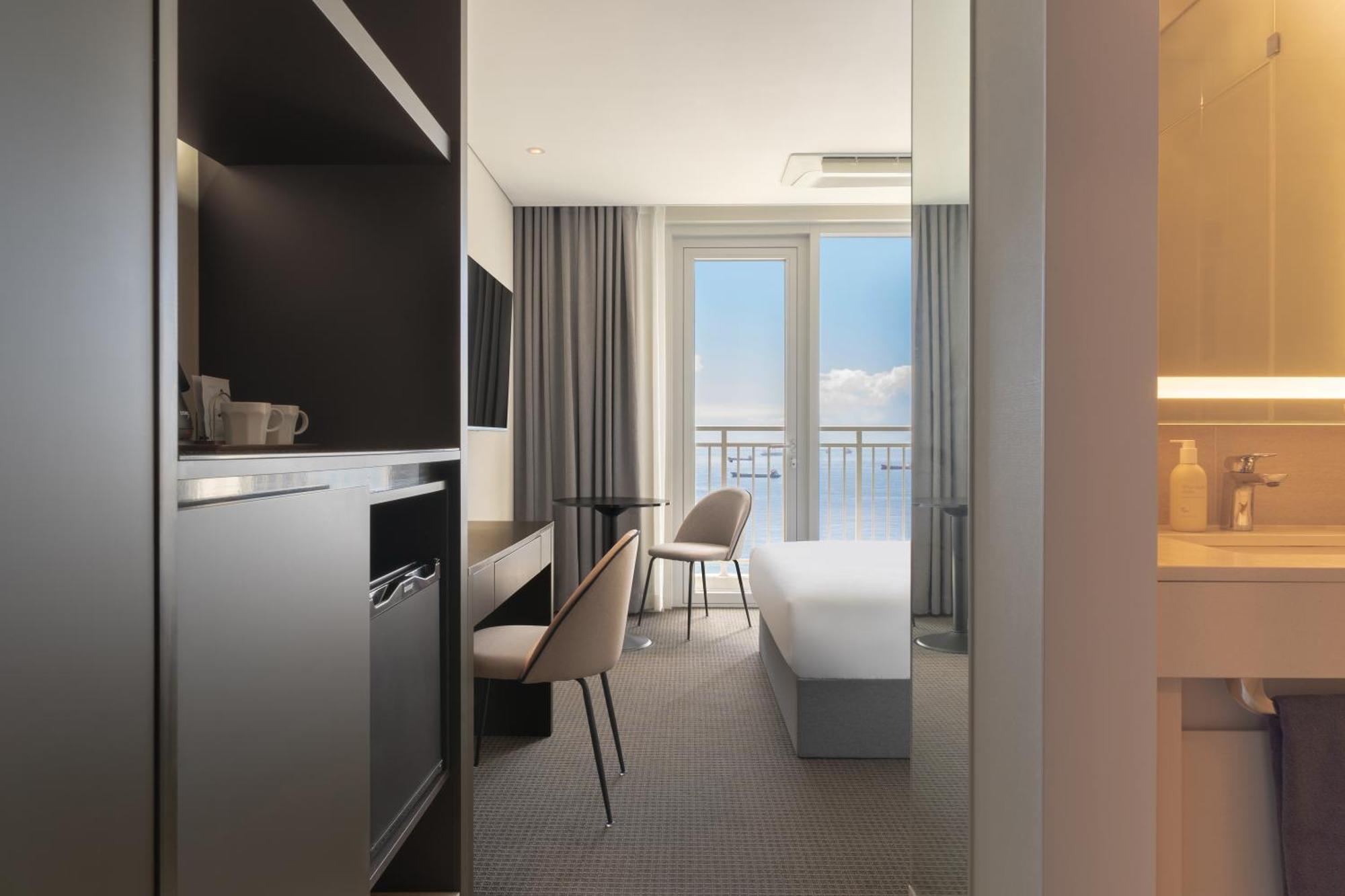 Urbanstay Busan Songdo Beach Экстерьер фото